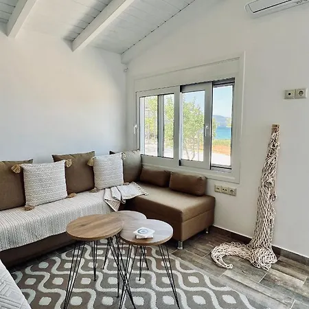 Apartment Spitaki -studio By Sea